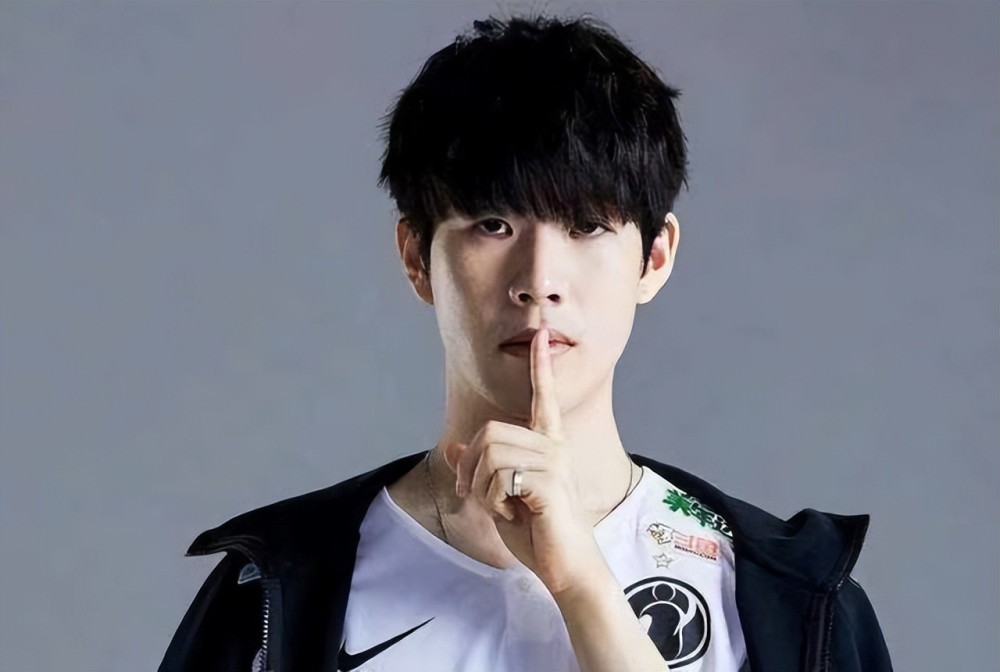 彼得堡联在 彼得堡联在