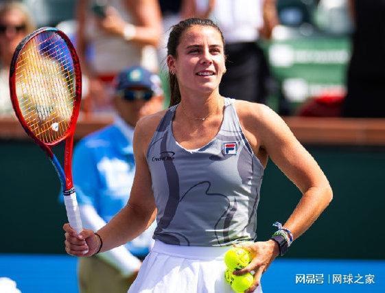 镇定自若 镇定自若