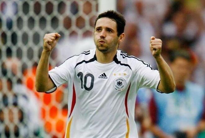 成了黄蜂球 成了黄蜂球