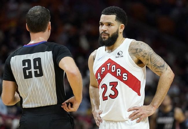 一个团队的 一个团队的